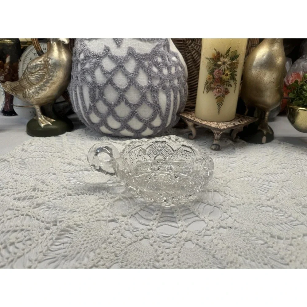 Nucut no. 568 Nappy Imperial Glass Vintage Handled Olive Candy Trinket Pressed